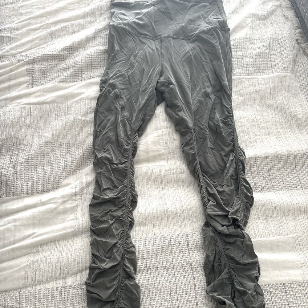 Lululemon Size 6 Suede Leggings